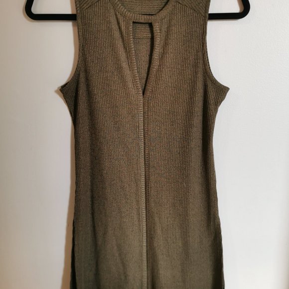 Army green tunic with slit - Picture 2 of 4